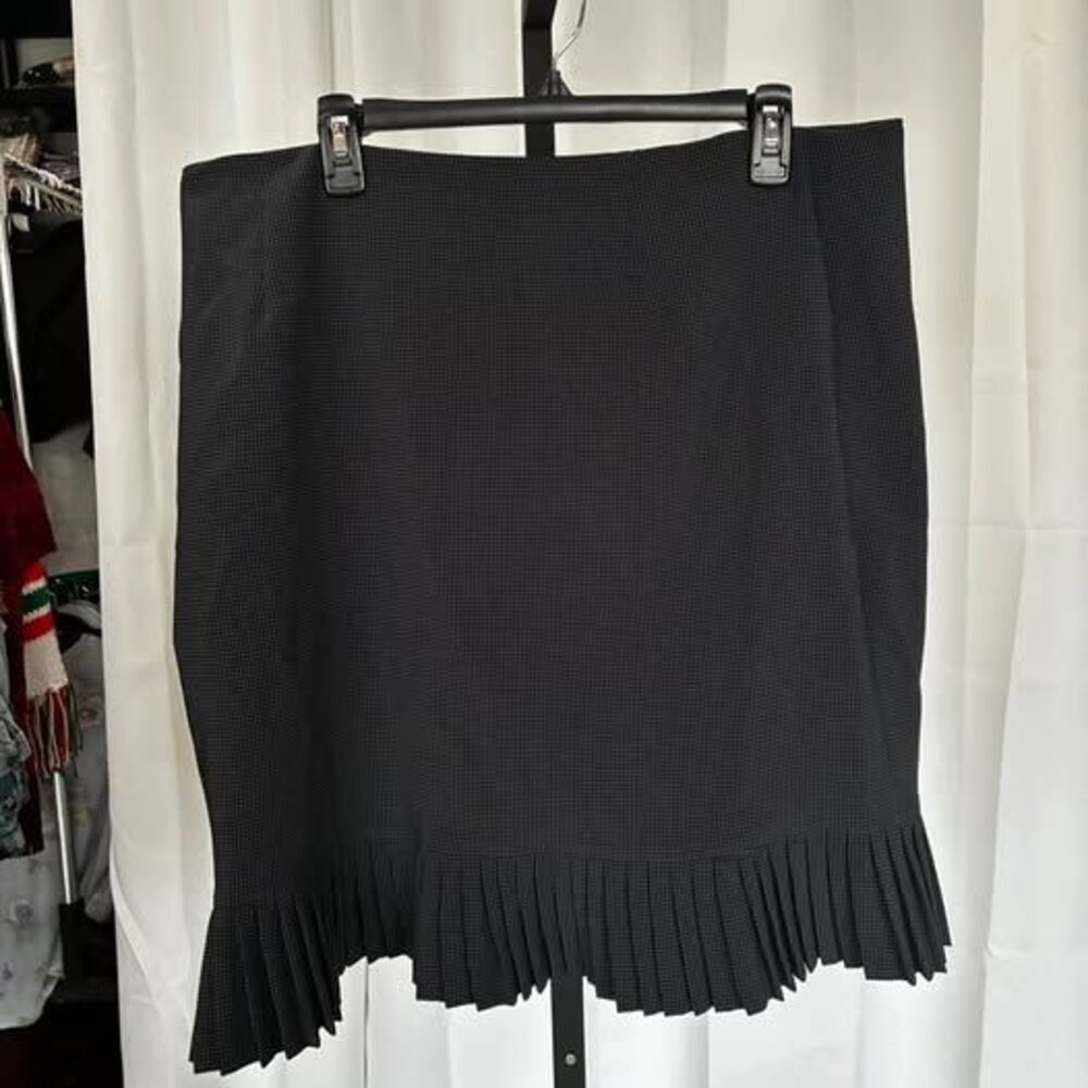 Larry Levine Classics Skirt Size 18